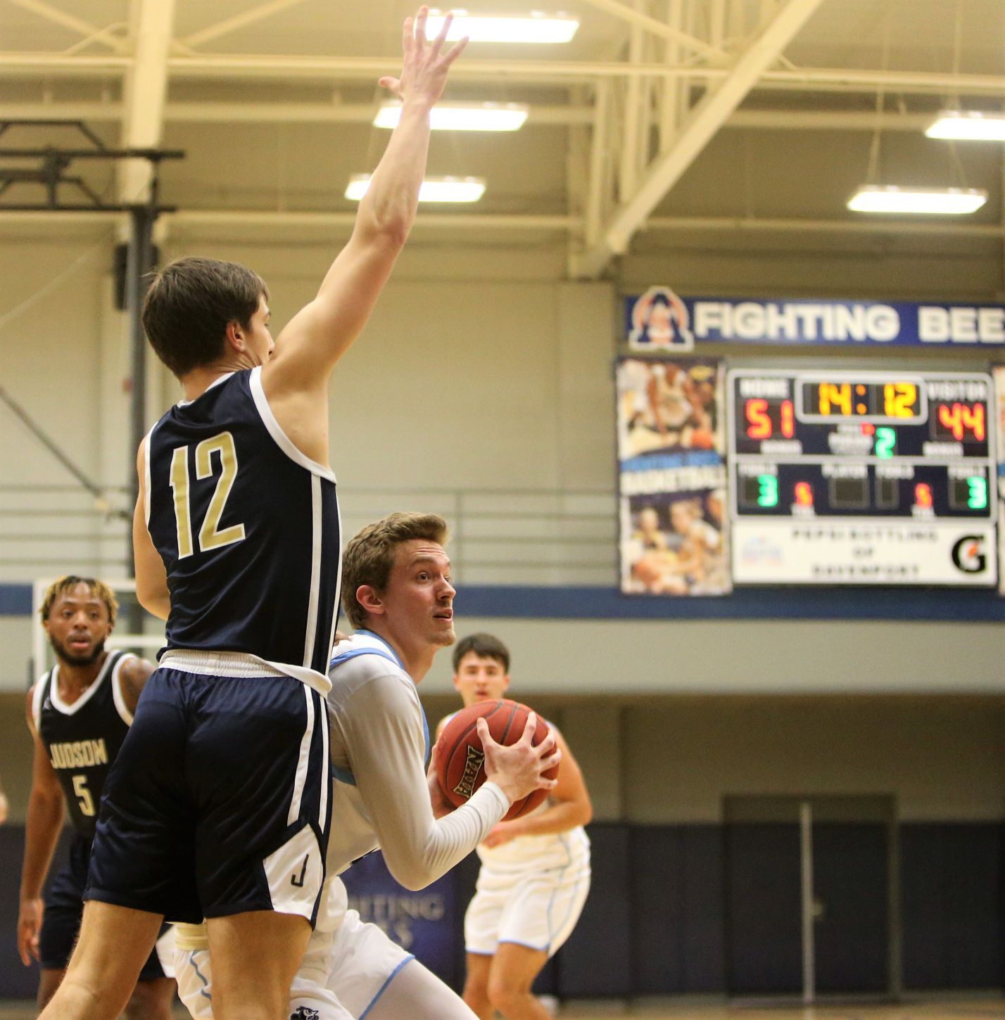 111021-qc-spt-sau judson mens bball25.jpg